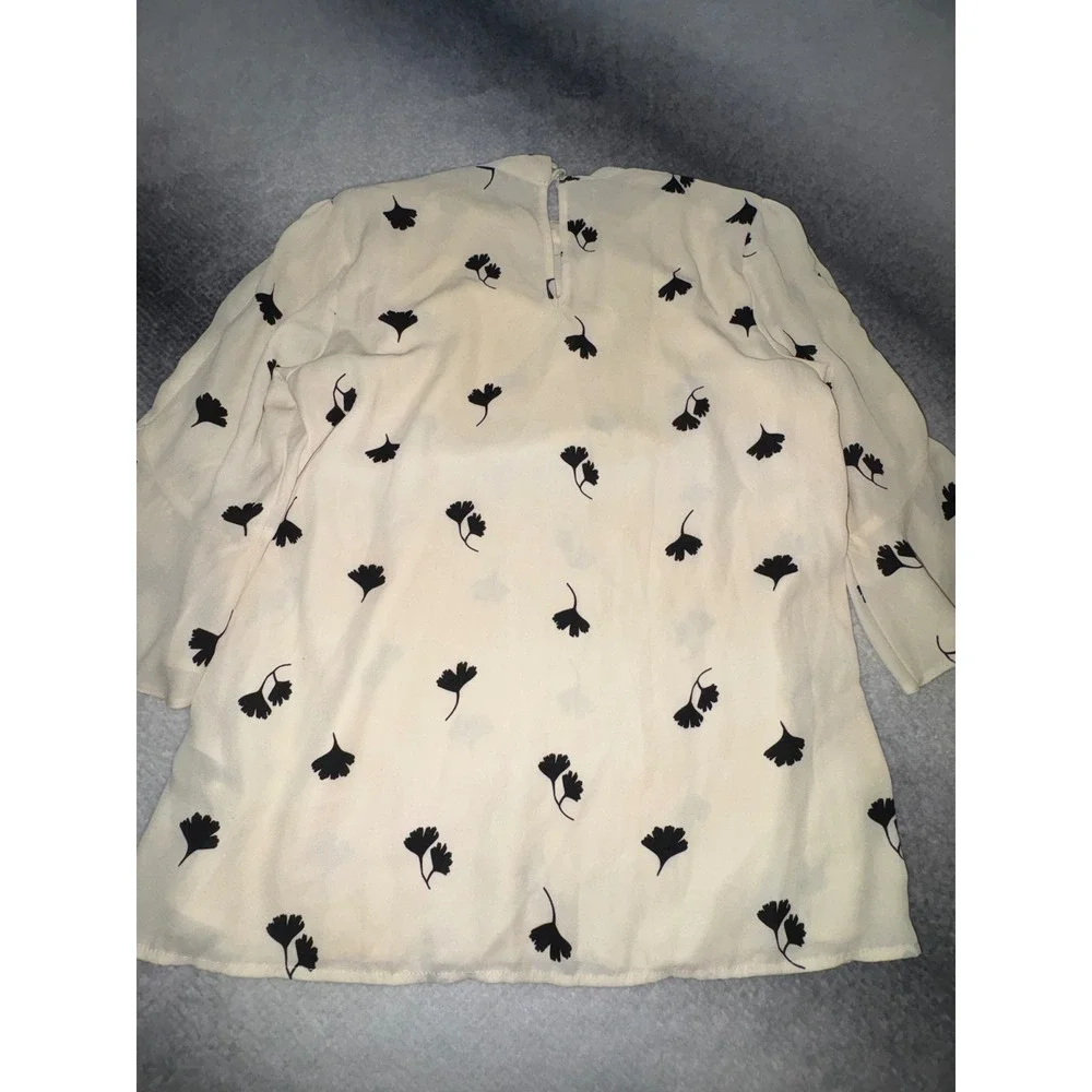 (A8) Oasis Womens Cream Black Ginkgo Leaf Print Bell Sleeve Mock Neck Blouse 8